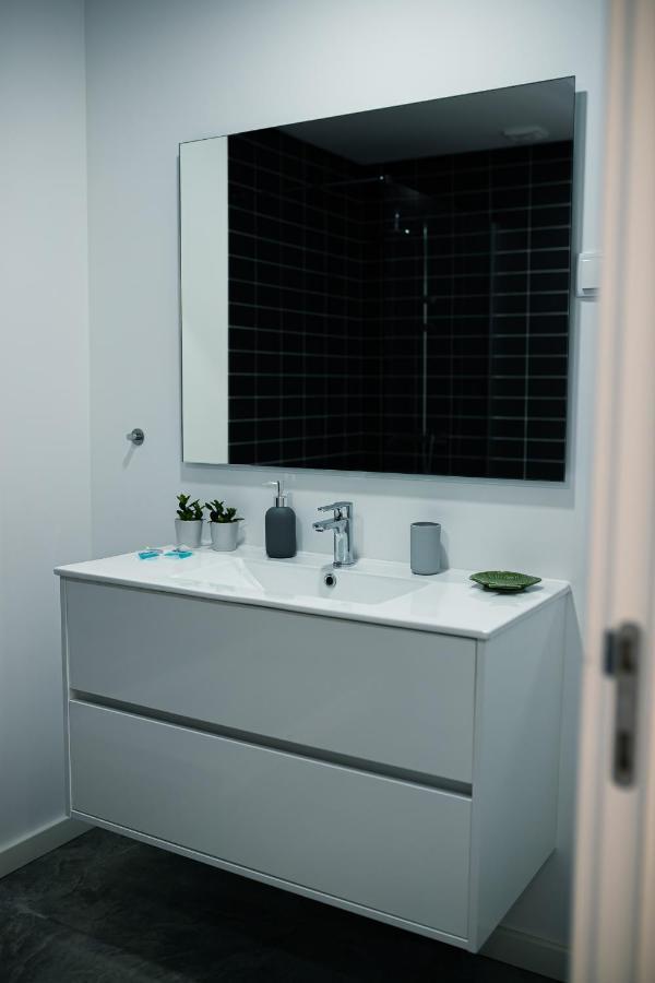 Swordfish Sea View Apartment Пениши Экстерьер фото