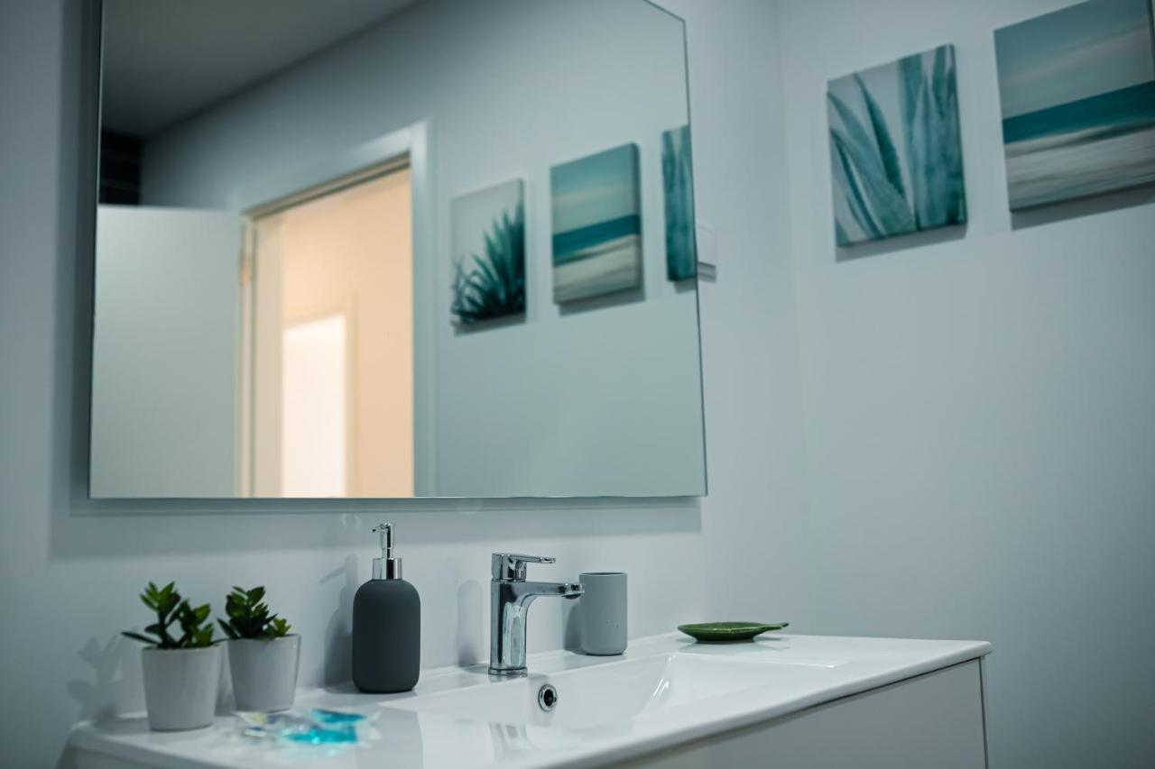 Swordfish Sea View Apartment Пениши Экстерьер фото